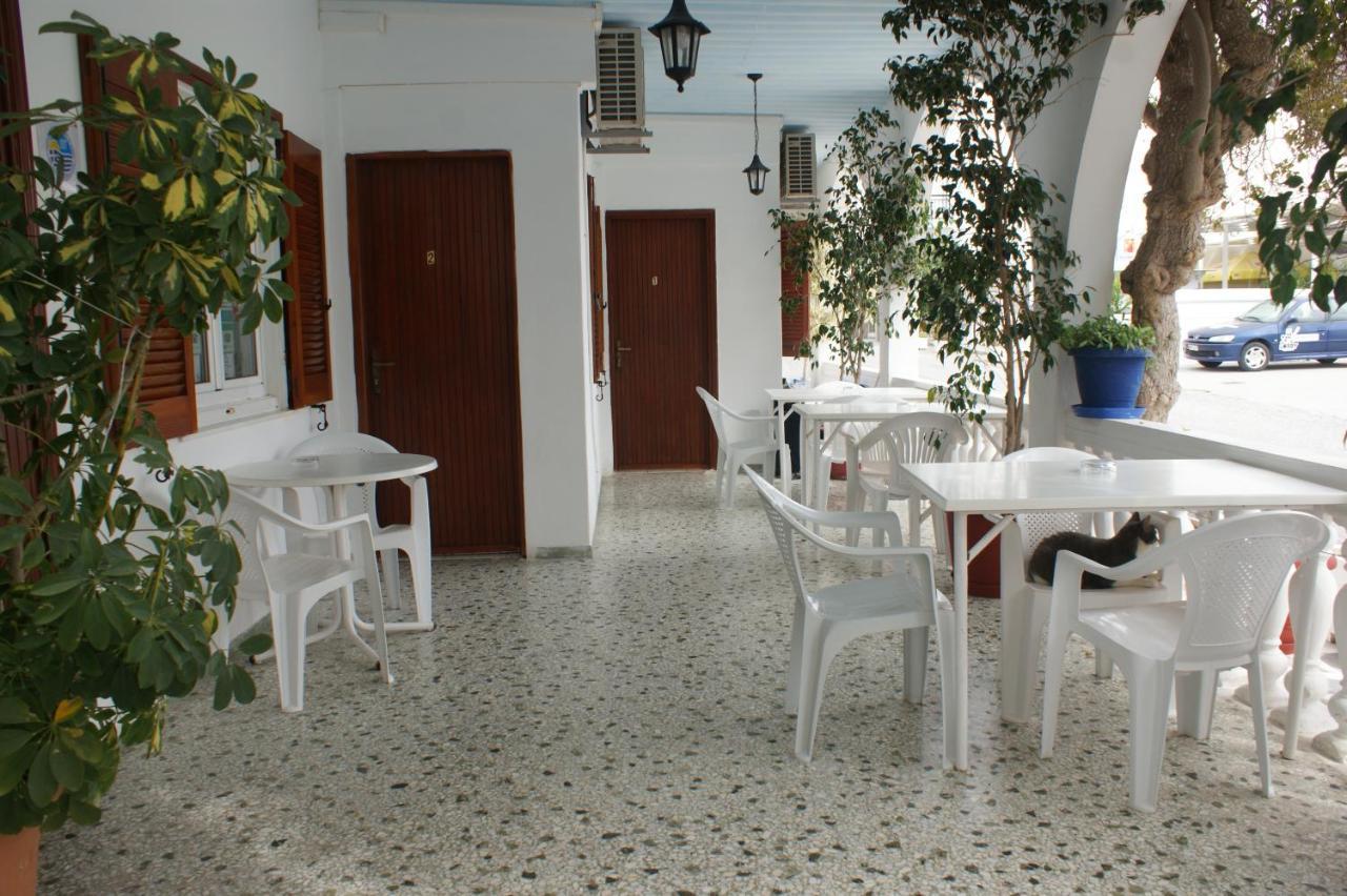 Hotel Eleftheria Páros 외부 사진