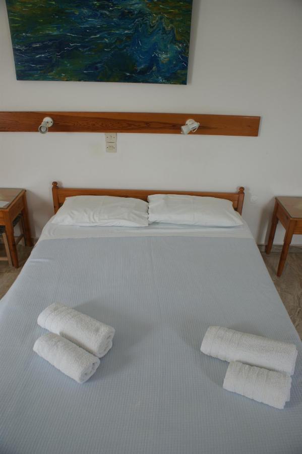 Hotel Eleftheria Páros 외부 사진