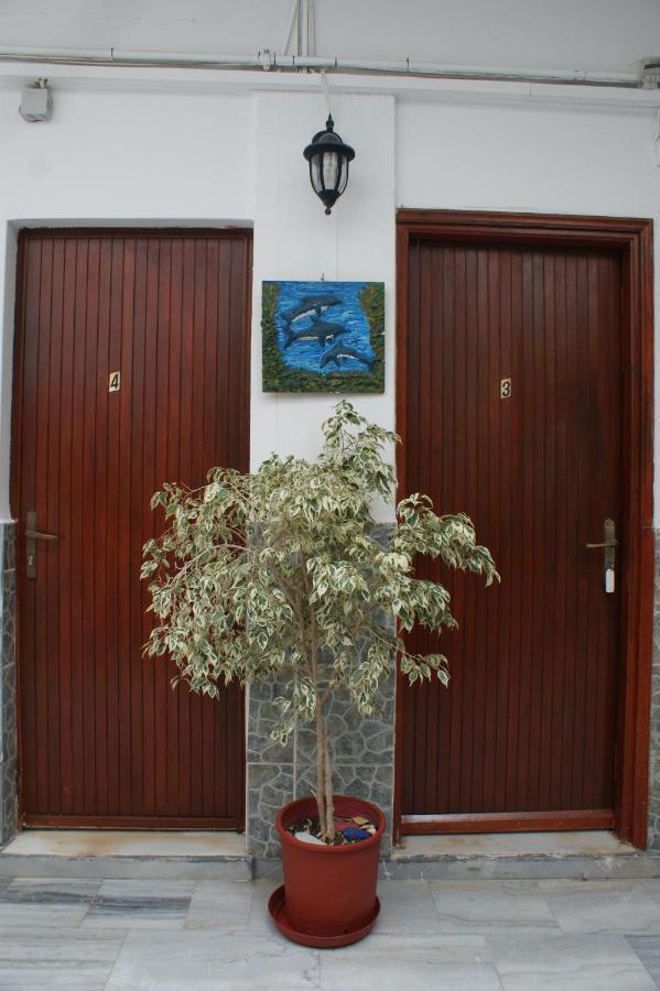 Hotel Eleftheria Páros 외부 사진