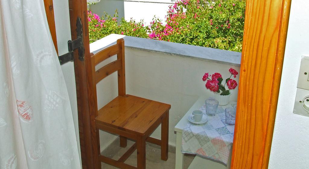 Hotel Eleftheria Páros 외부 사진