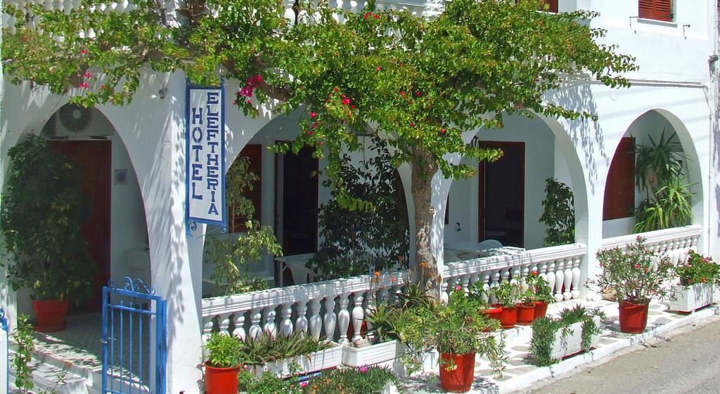 Hotel Eleftheria Páros 외부 사진